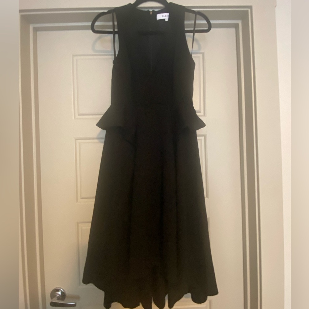 Elliatt Rapture Dress - Picture 4 of 9